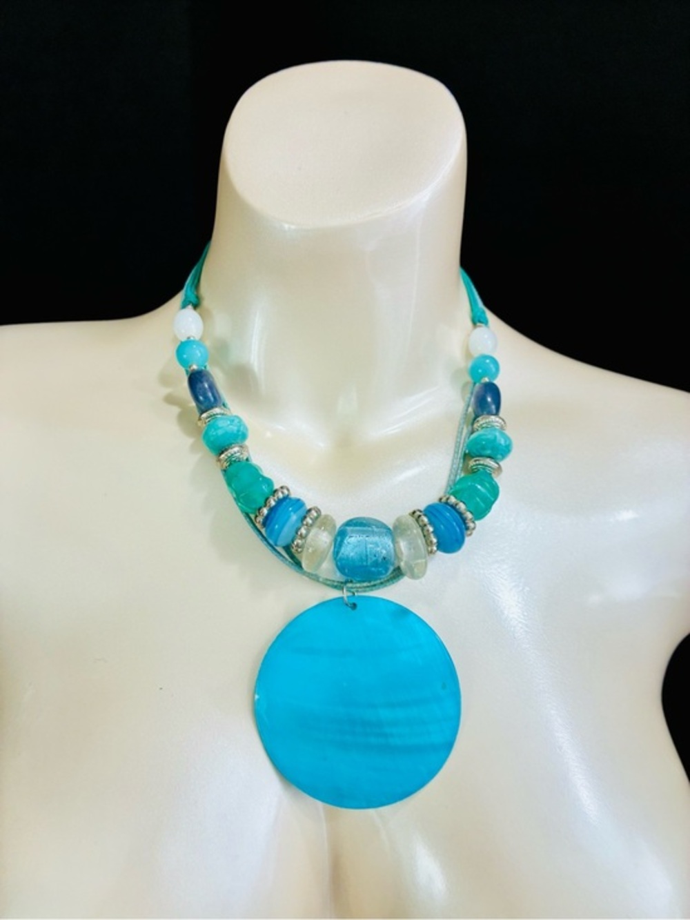 Oversized Mother of Pearl Bright Blue Medallion Statement Necklace Beaded Casual